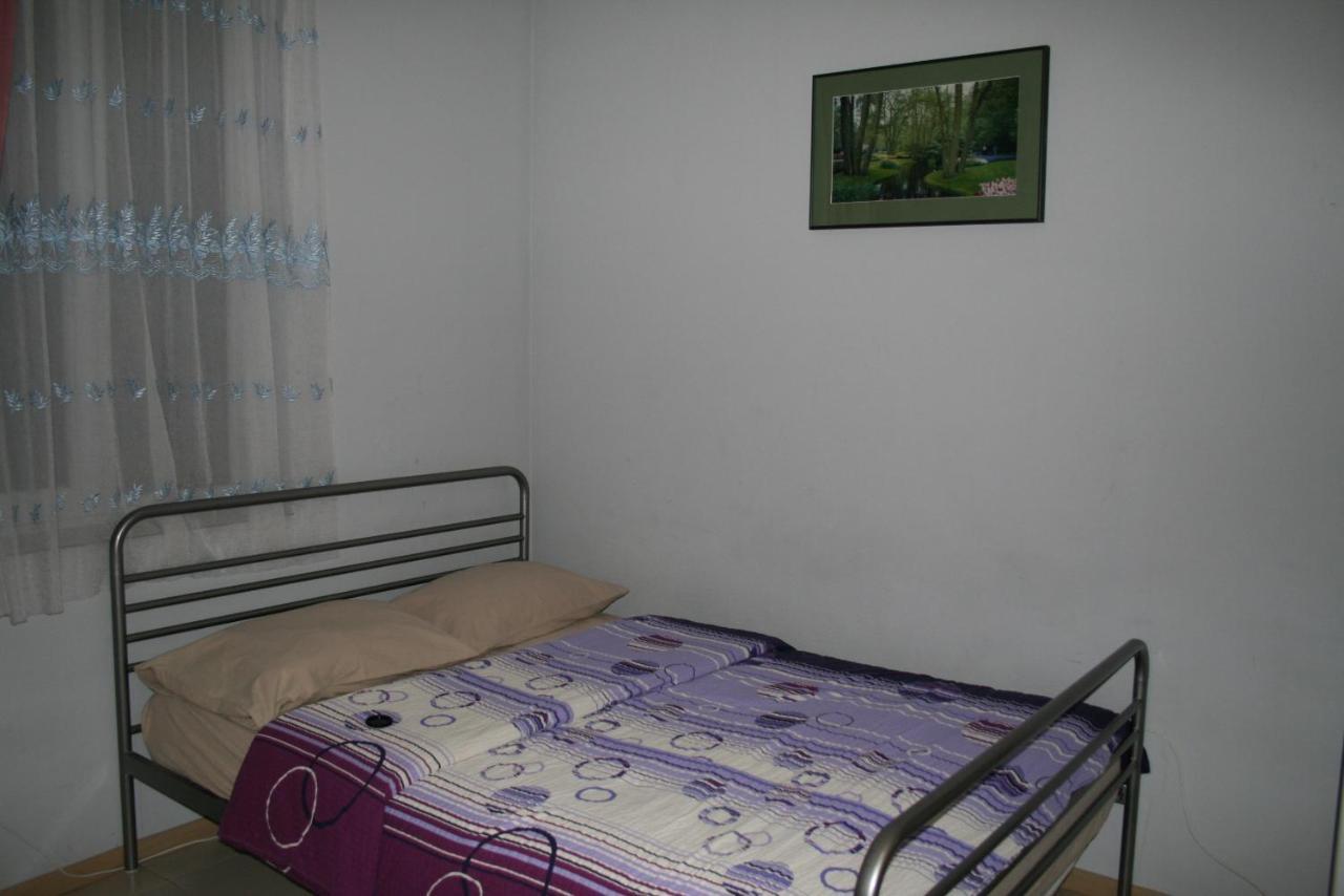 Why Me Eco-Friendly Hostel Tbilisi Exterior photo